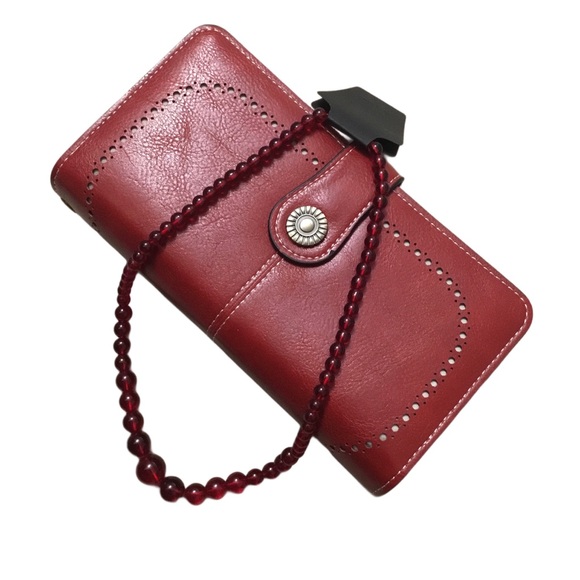 Handmade Jewelry - Gorgeous Garnet Bead Necklace